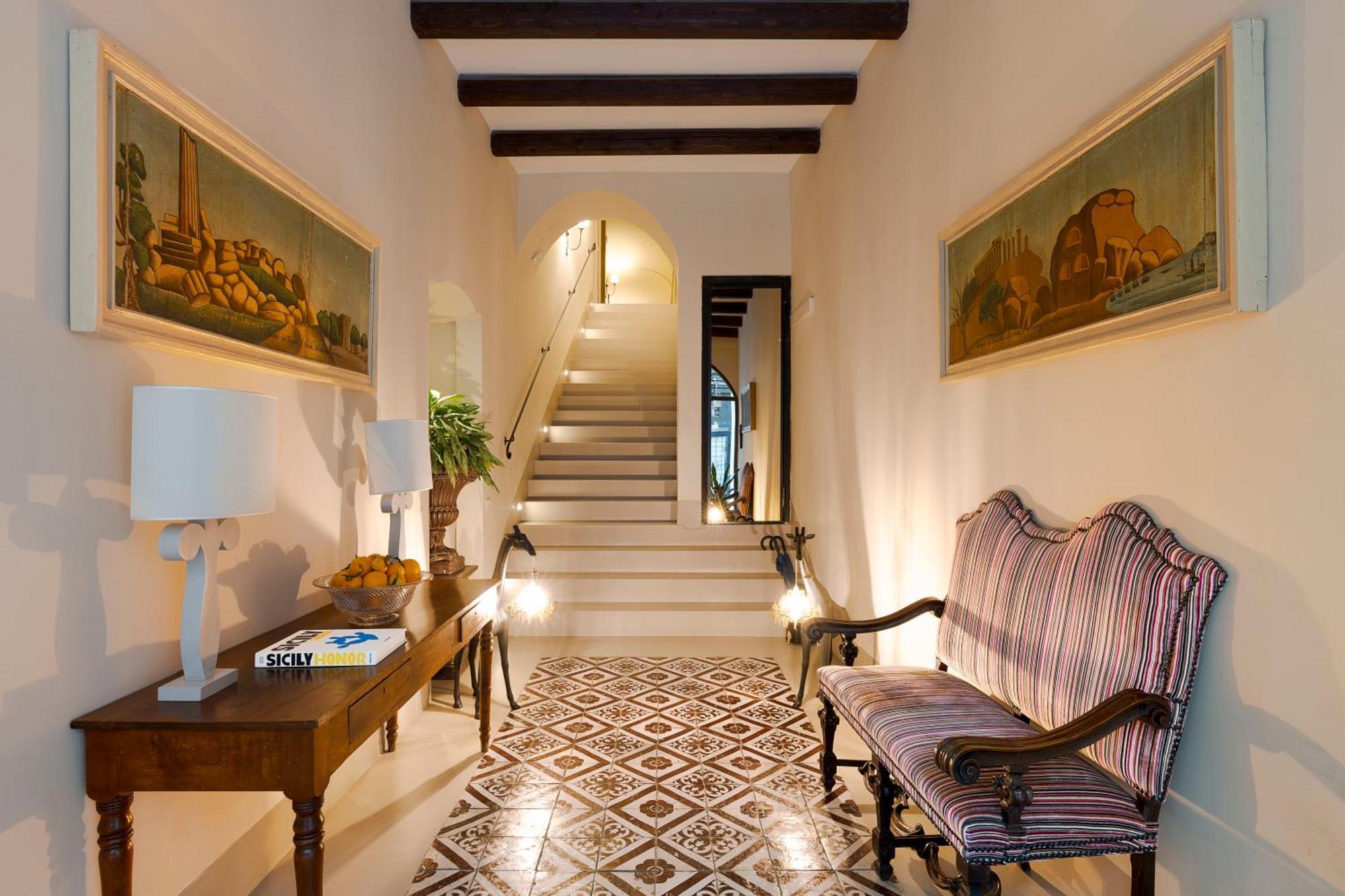 فندق Palazzo Arone Dei Baroni Di Valentino باليرمو المظهر الخارجي الصورة