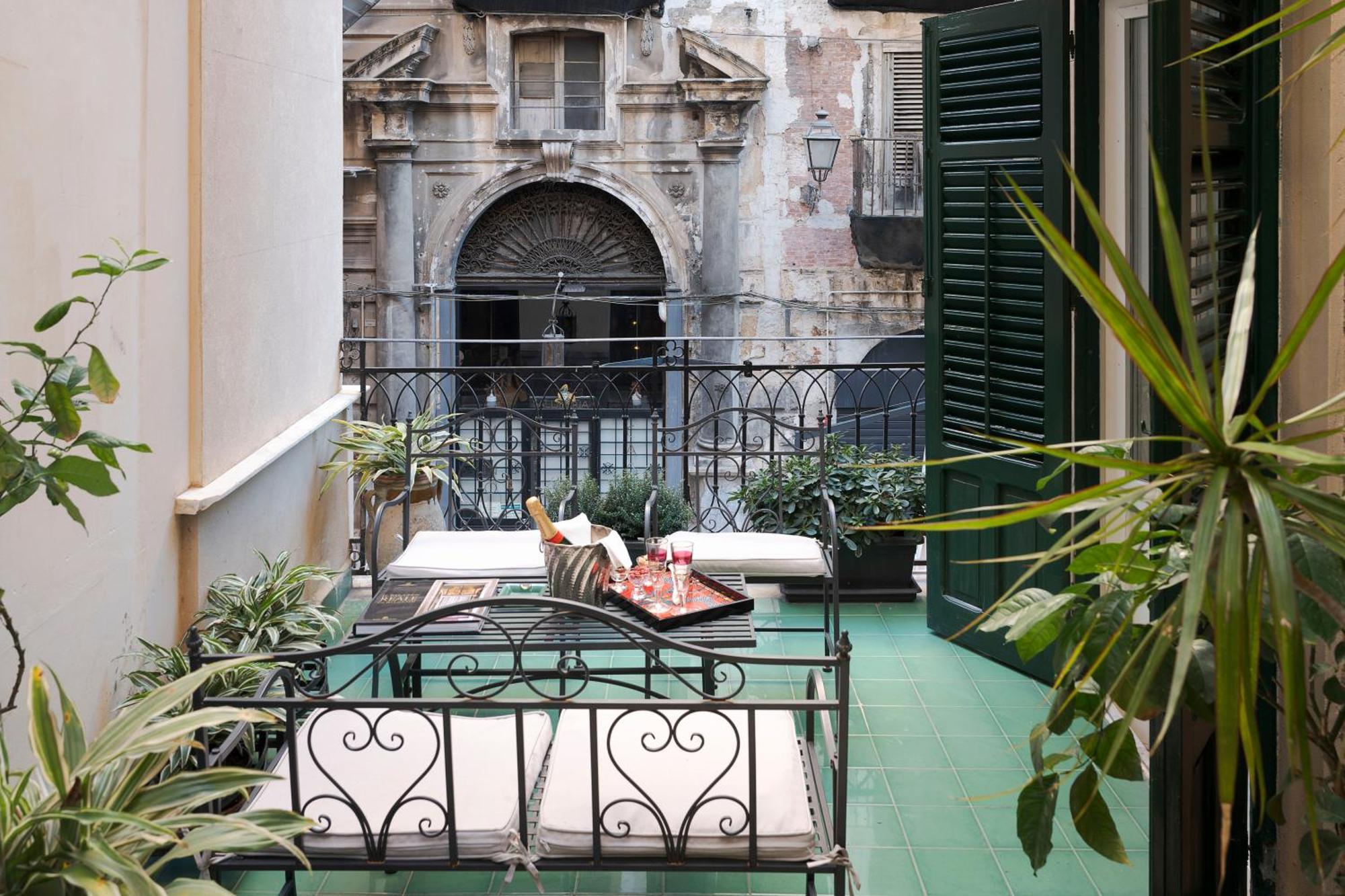 فندق Palazzo Arone Dei Baroni Di Valentino باليرمو المظهر الخارجي الصورة