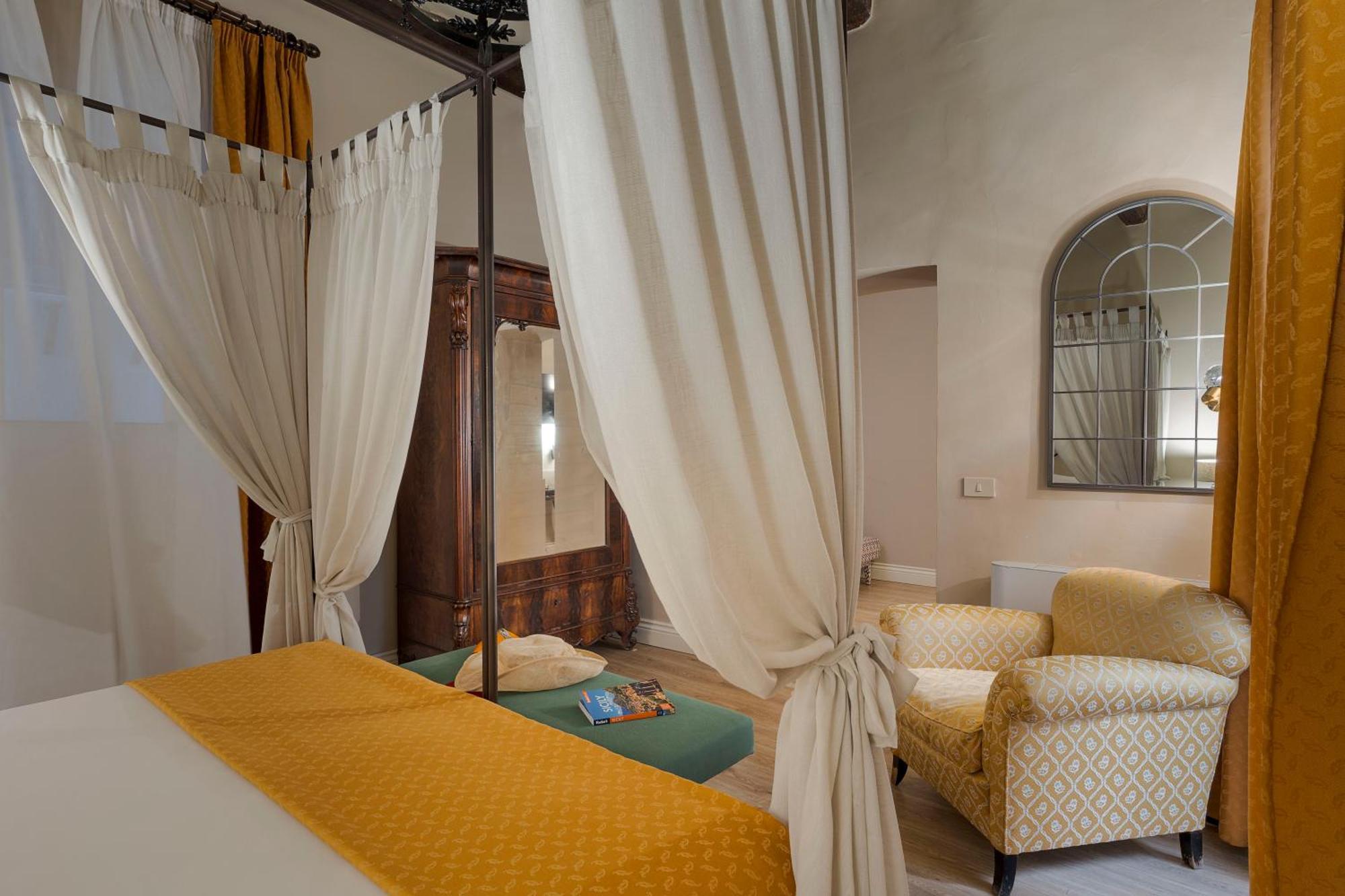 فندق Palazzo Arone Dei Baroni Di Valentino باليرمو المظهر الخارجي الصورة